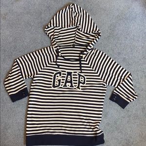 Gap Hoodie - Quarter Sleeve